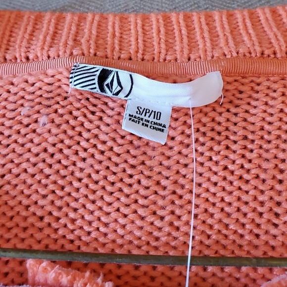 Womena Volcom Cardigan - size small - Picture 2 of 2